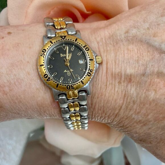 Vintage 1993 Bulova Marine Star Two-Tone German Quartz Ladies Diver Style Watch - Picture 7 of 15